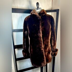 Capitol Fur Shop D.C. Paris Brown Mouton LAMB Shearling Coat, size Large, MINT